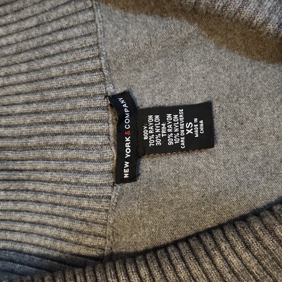 Grey V-neck Sweater - Picture 7 of 11